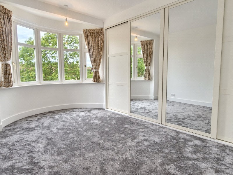East Walk, East Barnet, EN4