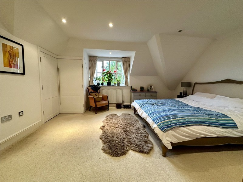 School Lane, Lower Bourne, Farnham, Surrey, GU10