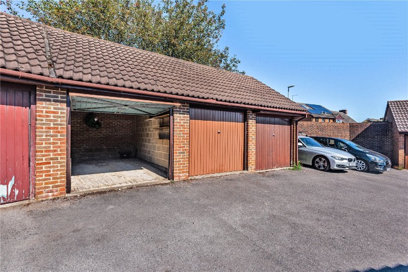 Harvest Close, Winchester, SO22