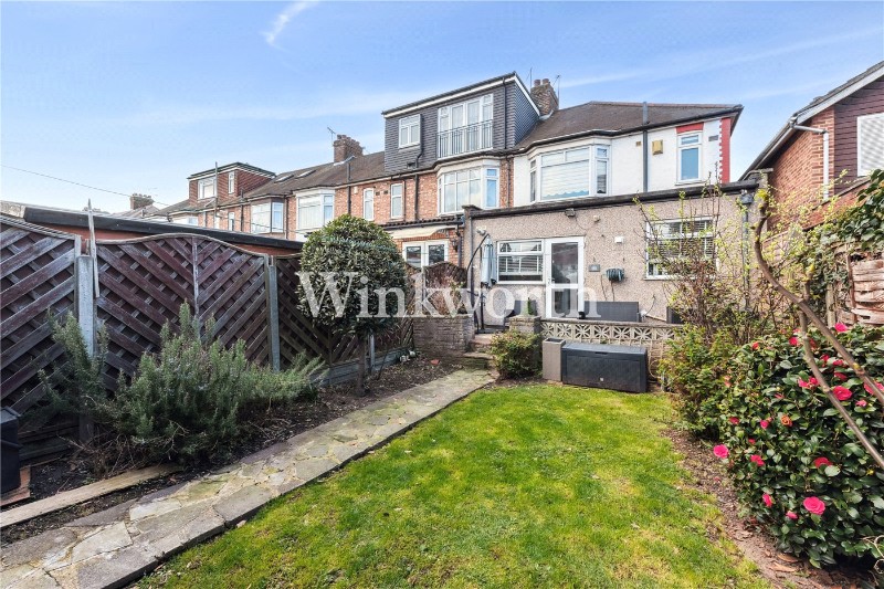 Dorchester Avenue, London, N13