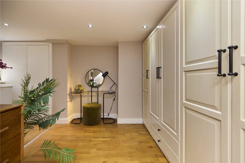 Mildenhall Road, London, E5