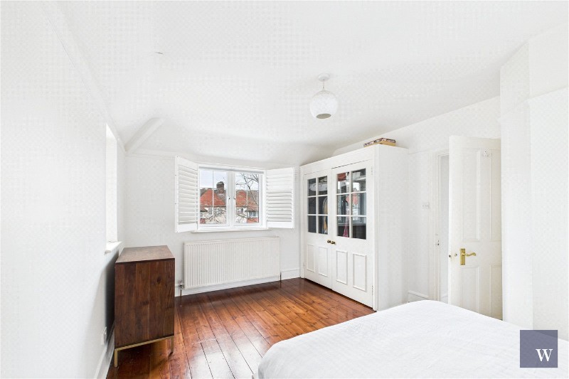 Cricklade Avenue, London, SW2