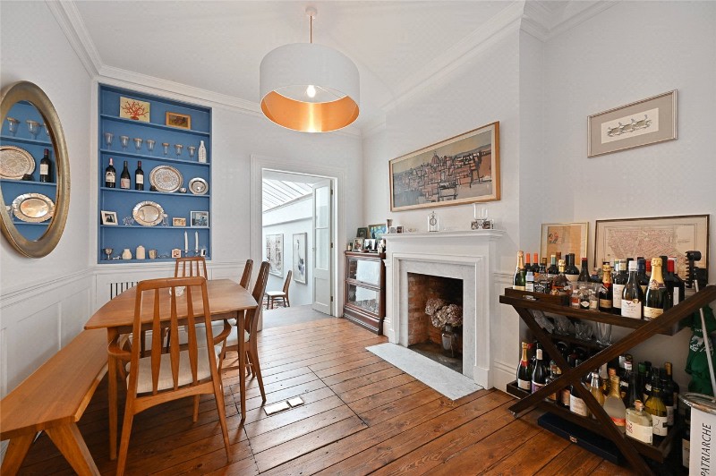 Bloemfontein Avenue, London, W12