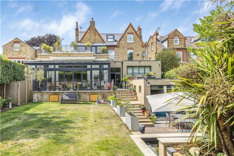 Castelnau, London, SW13