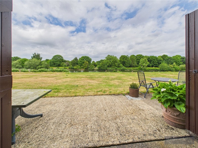 Ditton Reach, Thames Ditton, Surrey, KT7