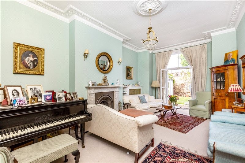 Castelnau, Barnes, London, SW13