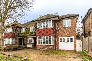 Gunnersbury Avenue, London, W5