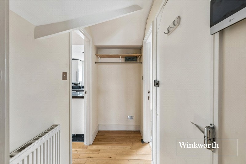 Lodge Lane, North Finchley, London, N12