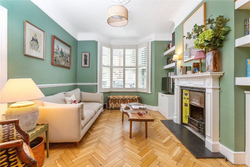 Graveney Road, London, SW17