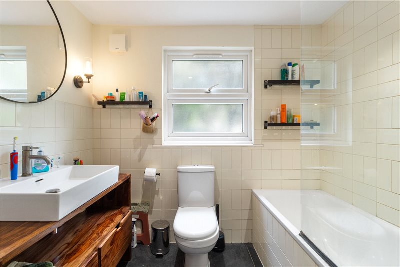 Kenninghall Road, London, E5