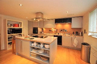 New Dover Road, Canterbury, CT1