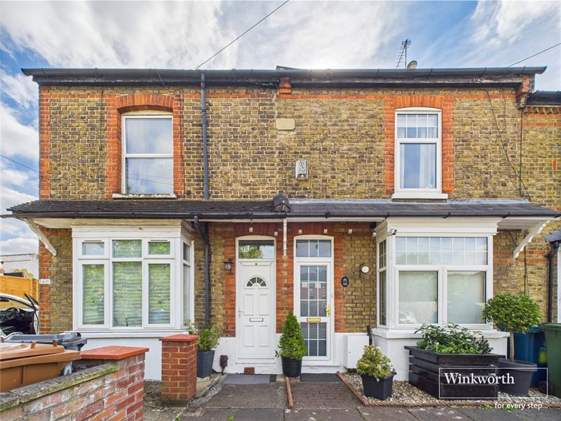 Mead Road, Edgware, Middlesex, HA8