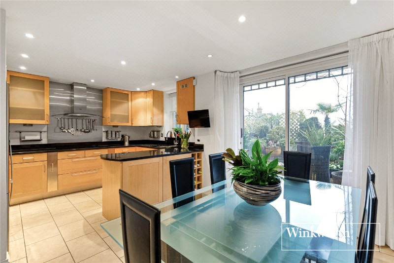 Hendon Lane, Finchley, London, N3