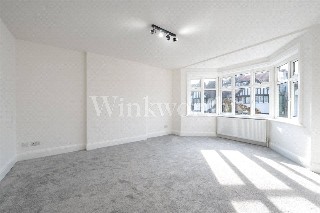 Ravenscroft Avenue, London, NW11