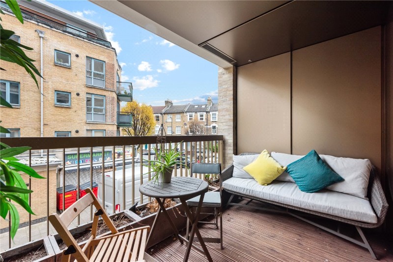 Brownswood Road, London, N4