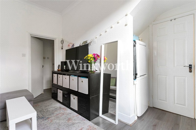 Sylvan Avenue, London, N22