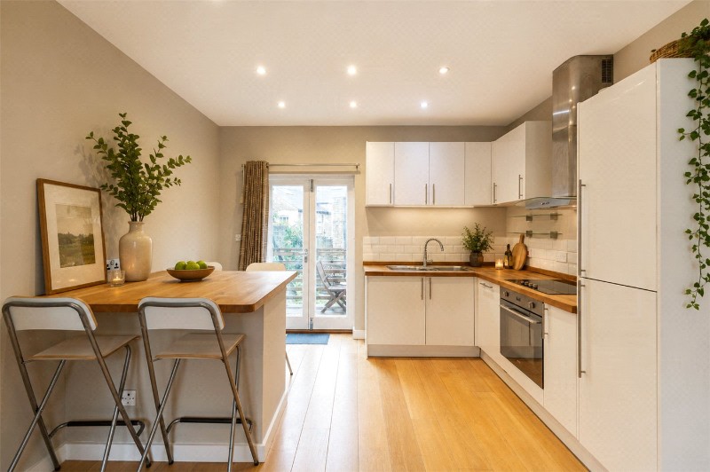 Stanley Grove, London, SW8