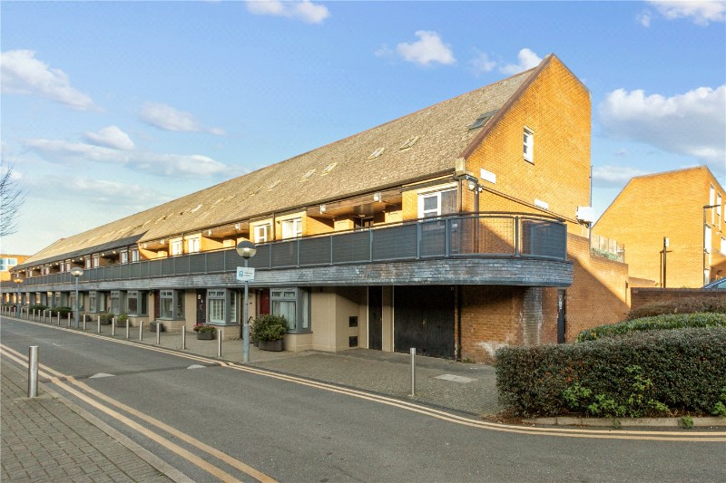 Vulcan Way, London, N7