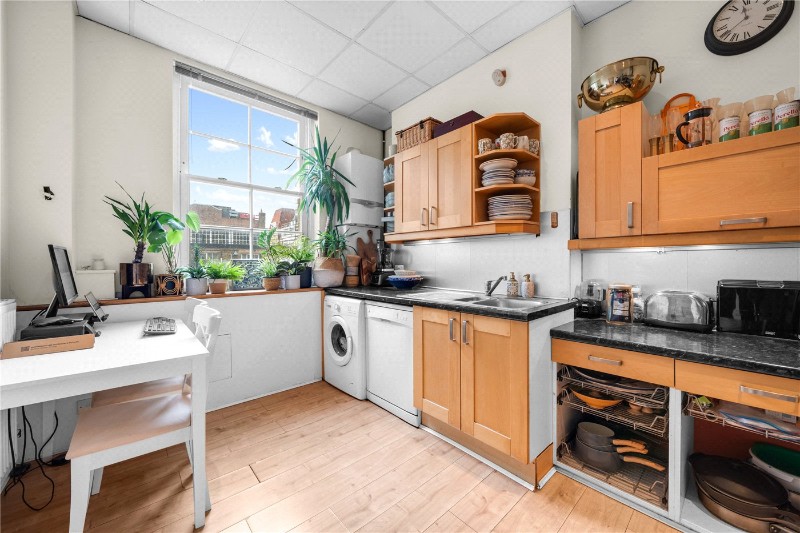 Chenies Street, London, WC1E