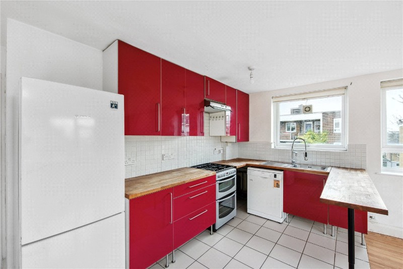 Clissold Crescent, London, N16