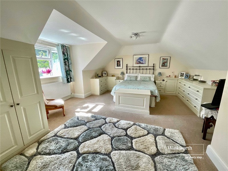 Hurstbourne Avenue, Highcliffe, Christchurch, BH23