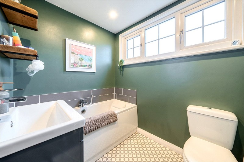 Heath Lane, Farnham, Surrey, GU9