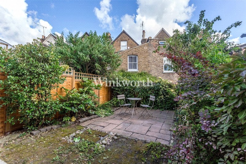 Alexandra Park Road, London, N22
