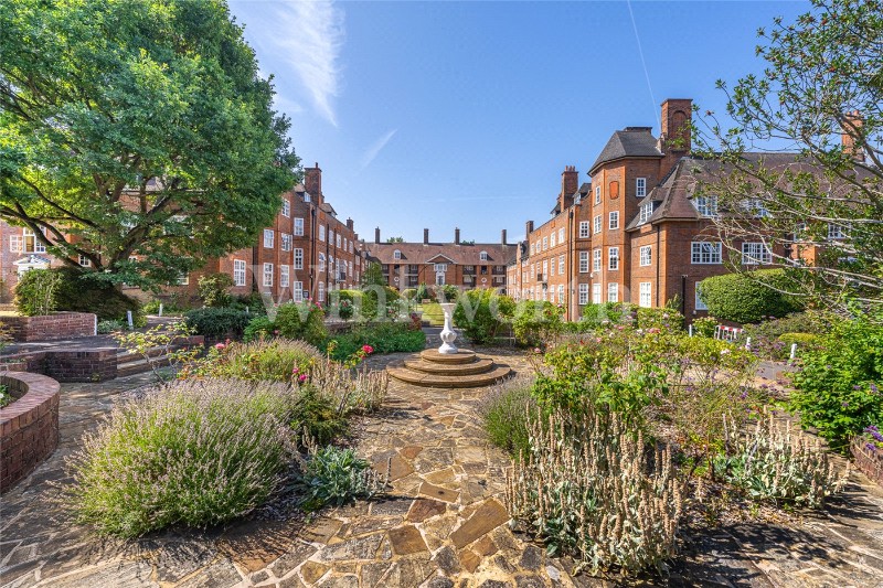 Hampstead Way, London, NW11