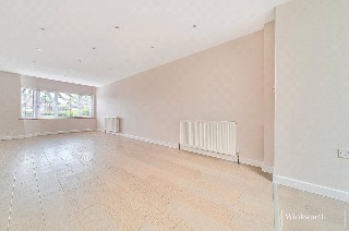 Bagshot Green, Bagshot, GU19