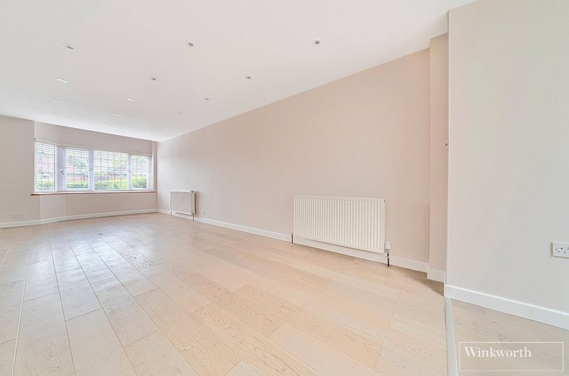 Bagshot Green, Bagshot, GU19