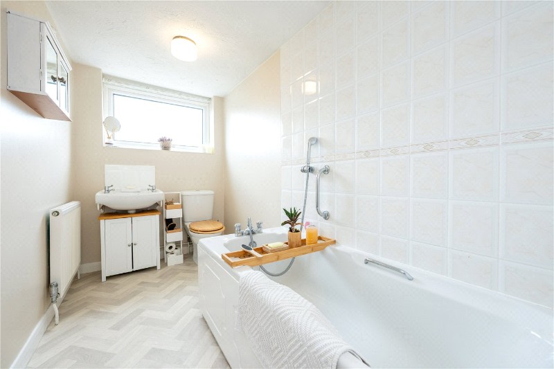 Lindford Drive, Eaton, Norwich, Norfolk, NR4