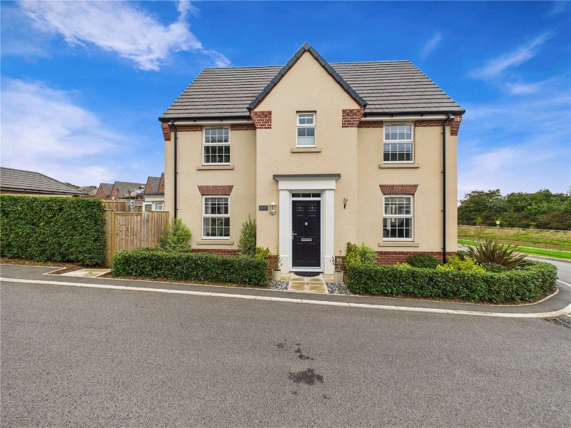 Clarissa Close, Tiverton, Devon, EX16