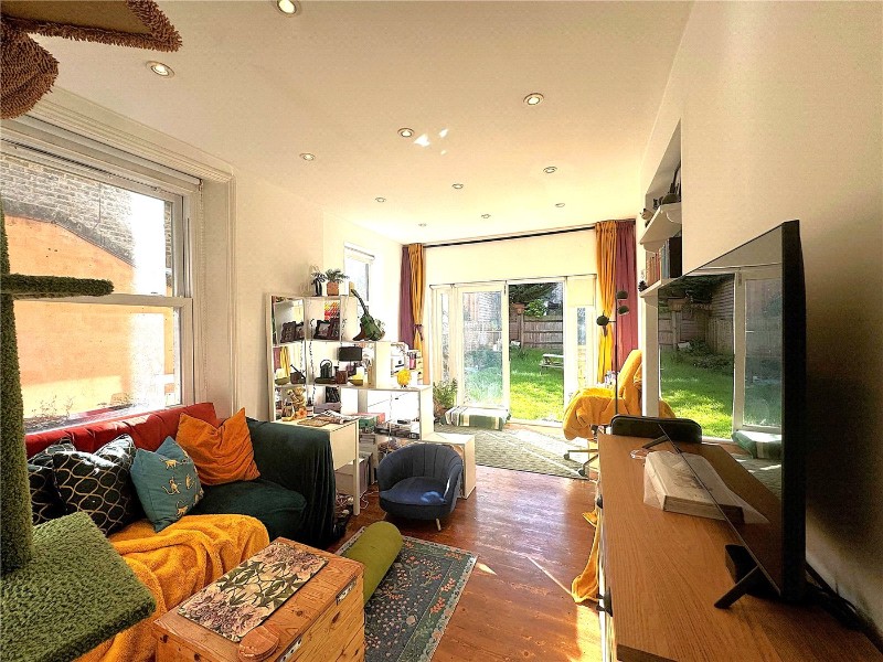 Ferme Park Road, London, N8