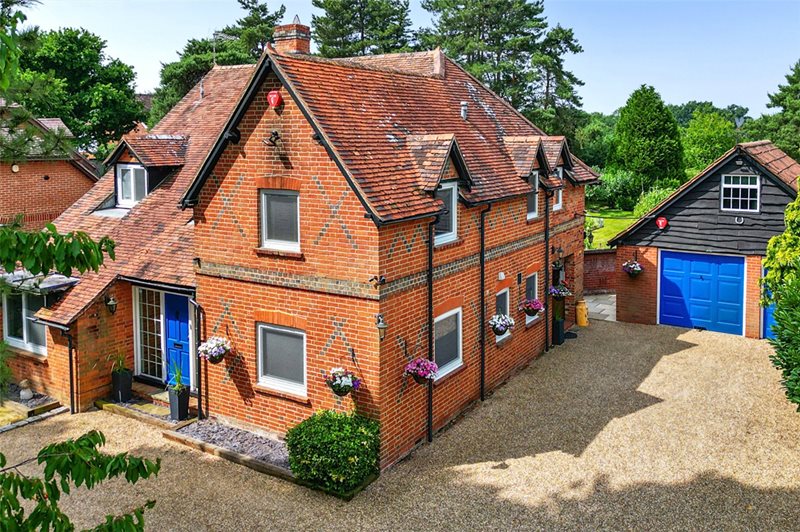 Bluebell Meadow, Winnersh, Wokingham, Berkshire, RG41