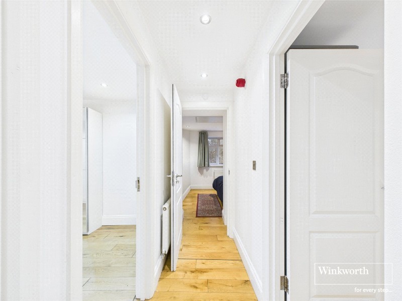 Renters Avenue, London, NW4