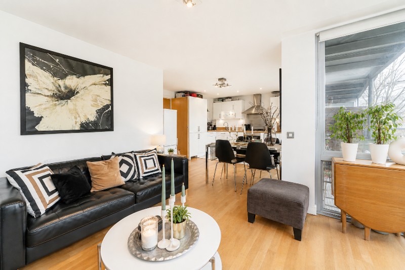 Hunt Close, London, W11