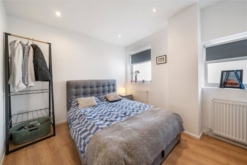 Blackshaw Road, London, SW17