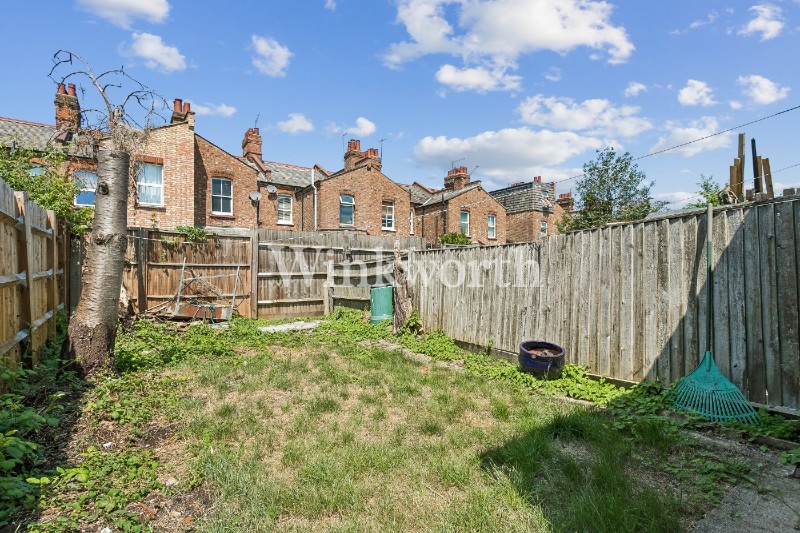 Lymington Avenue, London, N22
