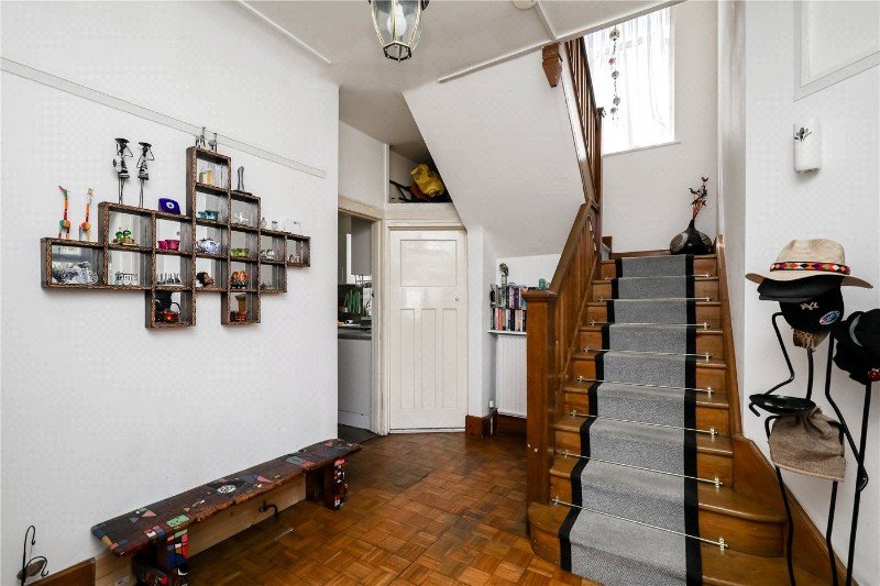Evelyn Grove, London, W5