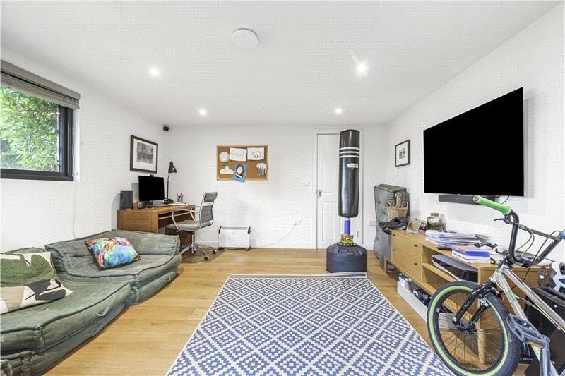 Lowther Road, Barnes, London, SW13