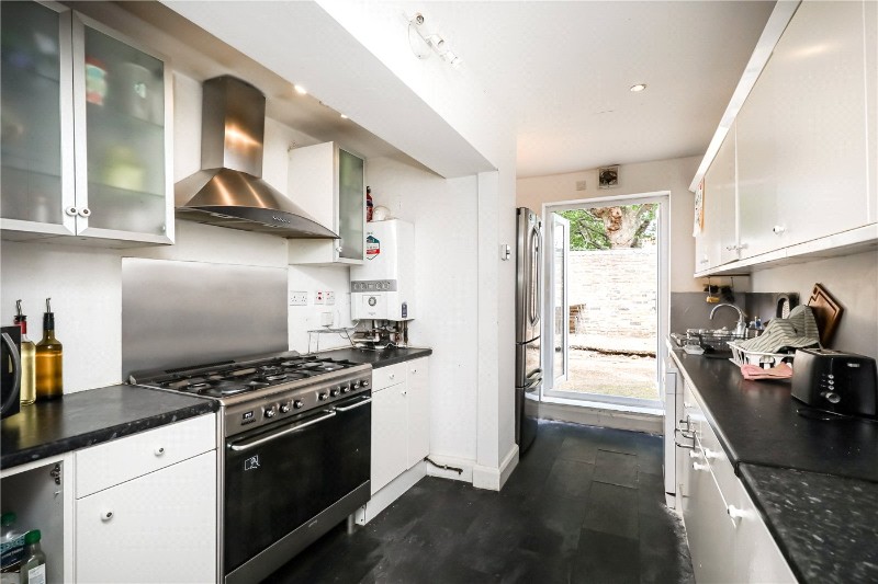 Bollo Bridge Road, London, W3