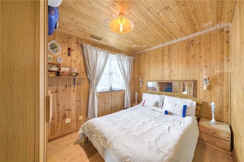 Isambard Place, London, SE16