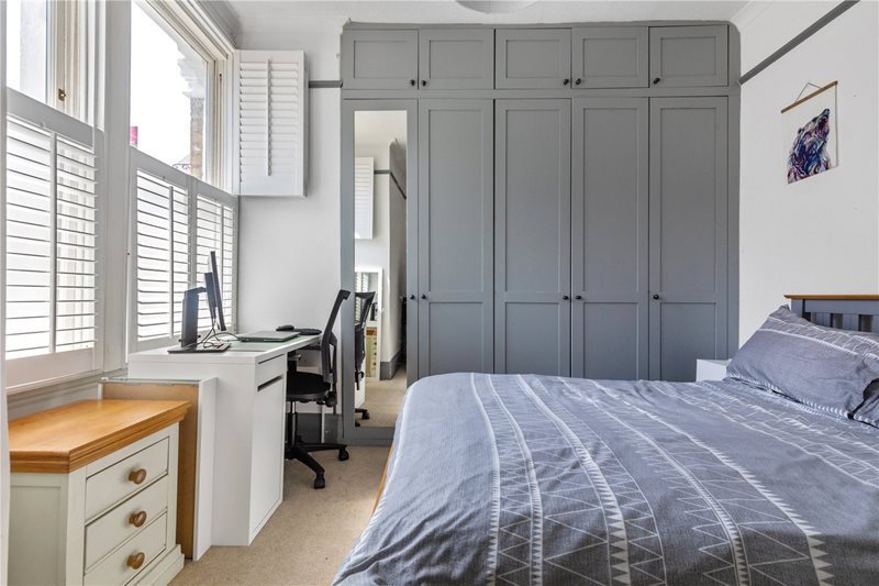 Knollys Road, London, SW16