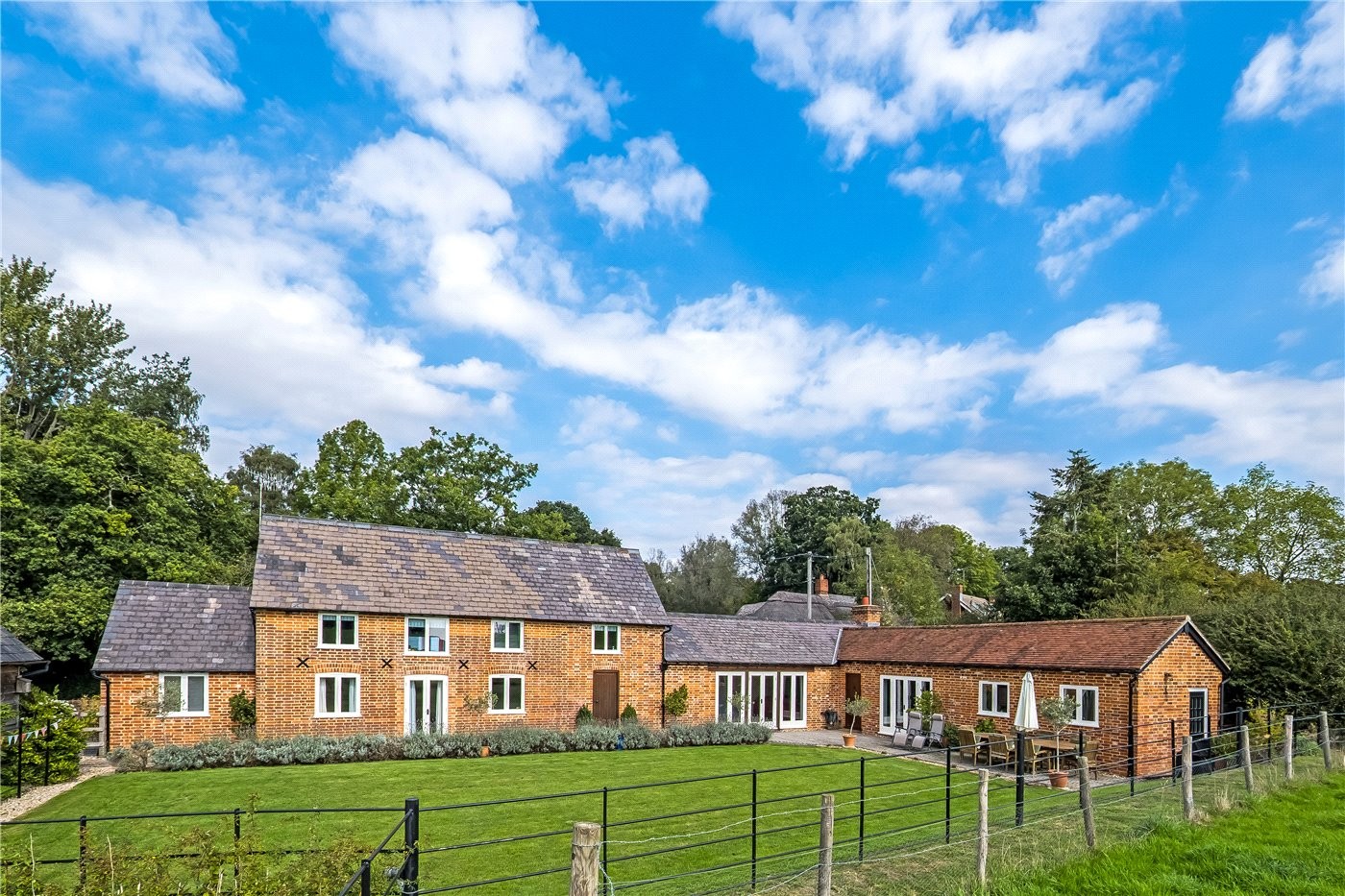 3 bedroom property for sale in Newport Lane, Braishfield, Romsey, SO51