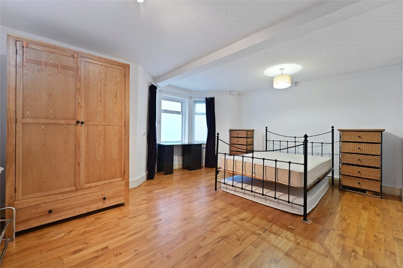 Bloemfontein Road, London, W12