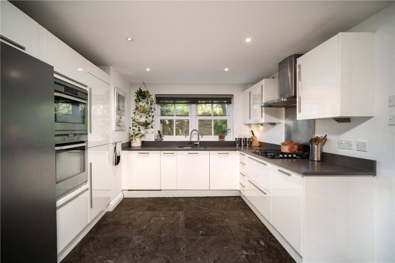 British Grove, London, W4