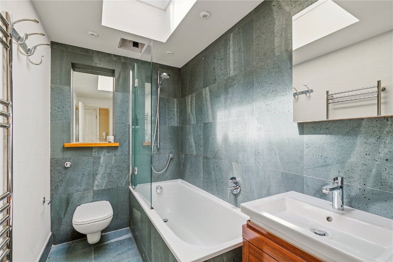 Bovingdon Road, London, SW6