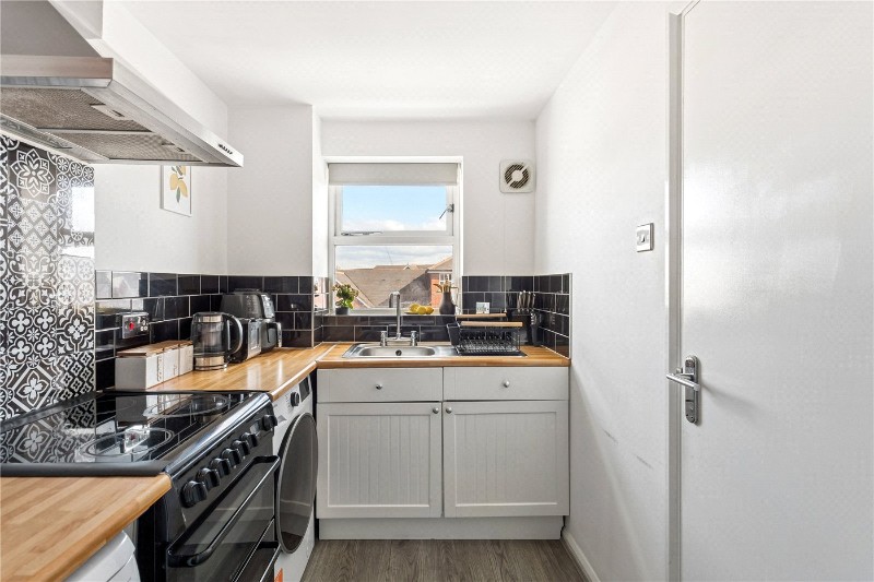 Henry Doulton Drive, London, SW17