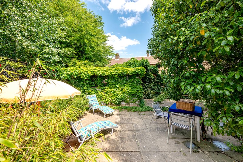 Hill Farm Road, London, W10