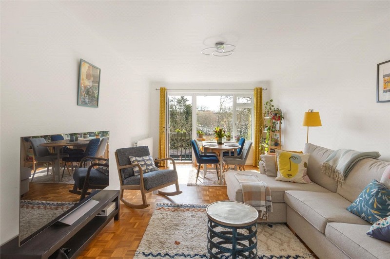 Mowbray Road, London, SE19